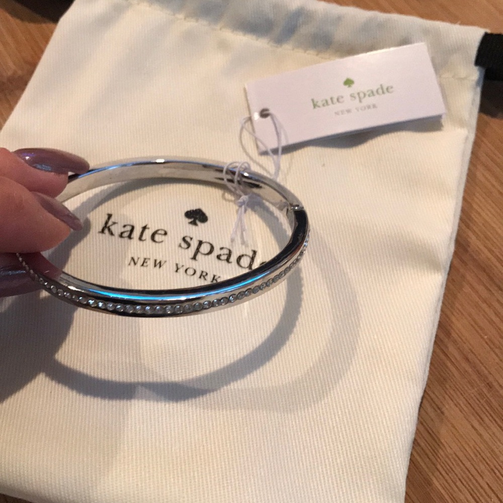 NWT KATE SPADE RING IT UP SLVR/CLR BRACELET